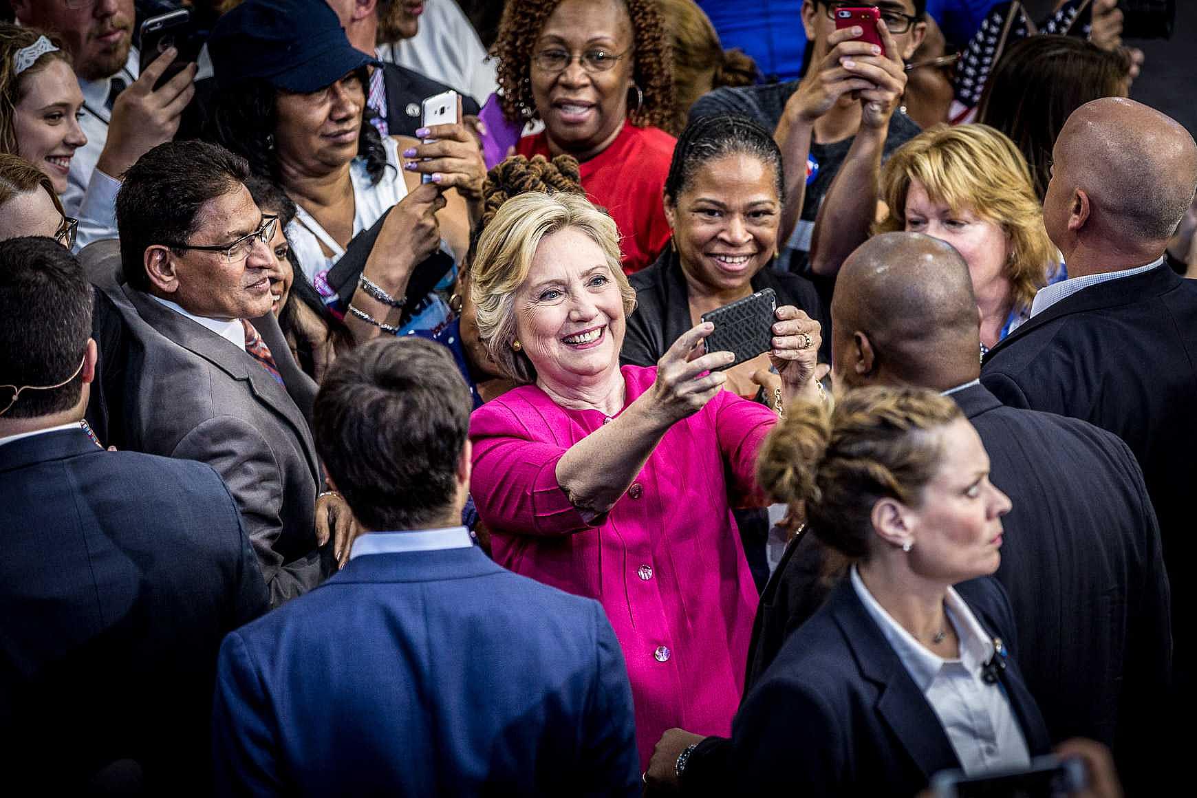 Hillary Clinton selfie